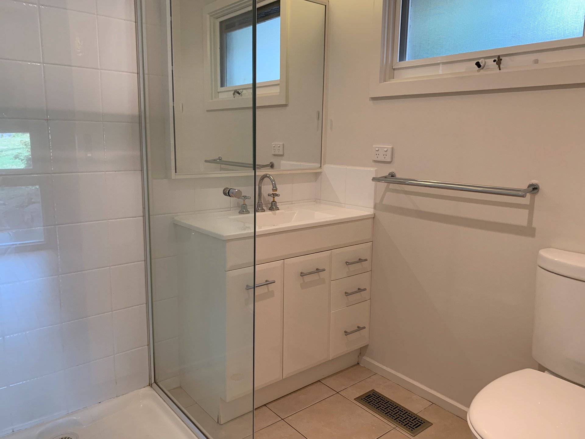 Property Gallery Thumbnail 6