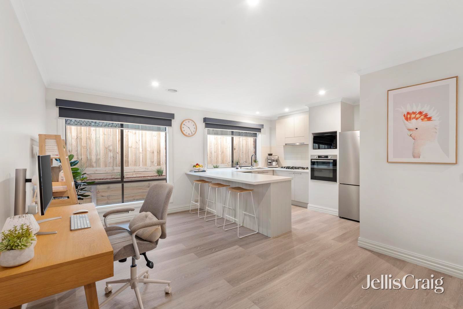10 Berrywood Walk, Warranwood image 7