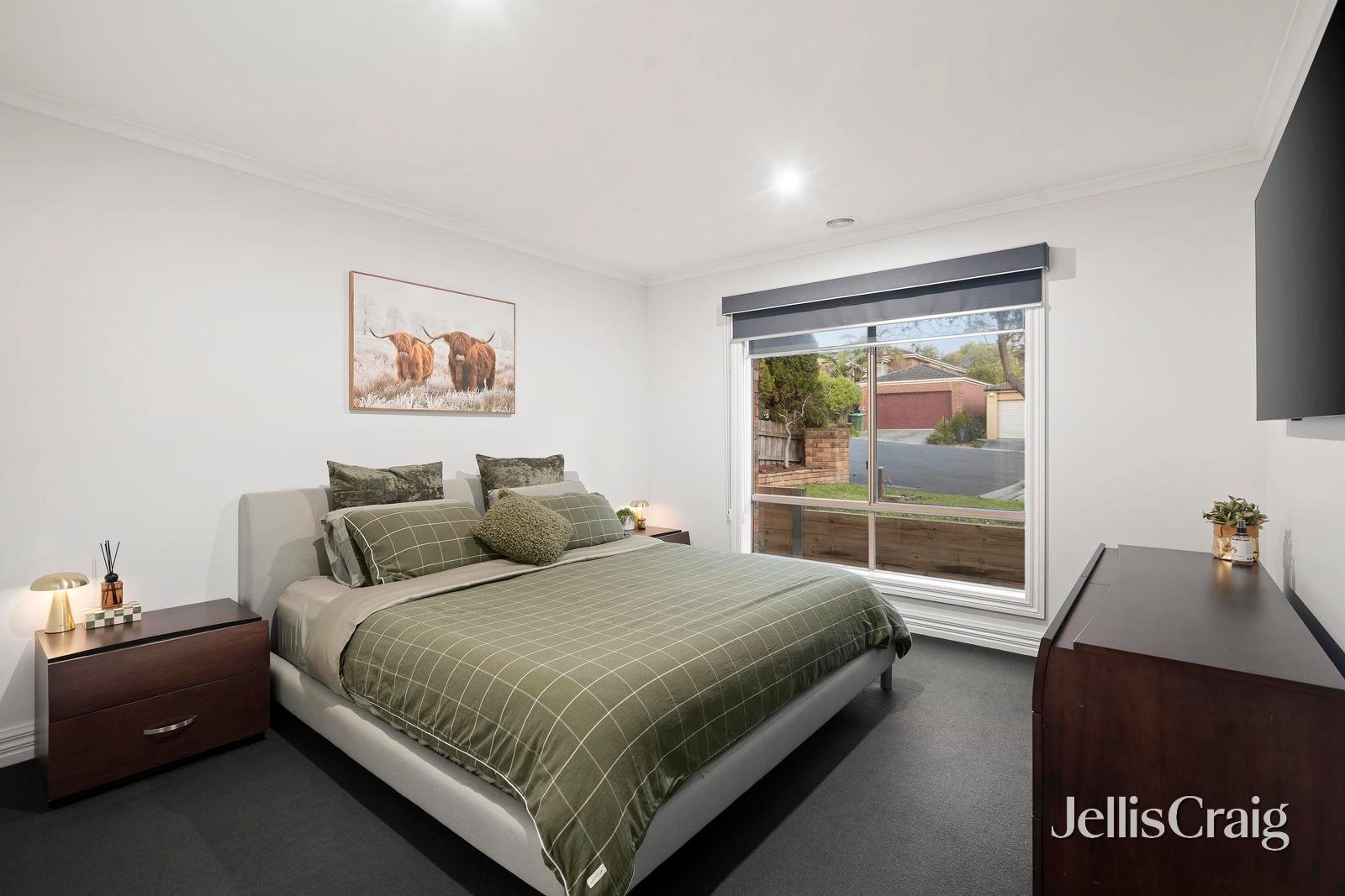 10 Berrywood Walk, Warranwood image 13