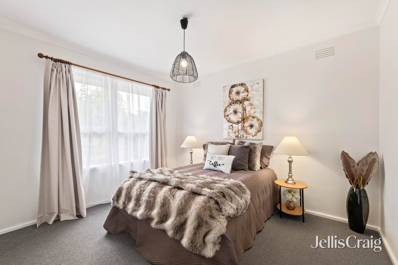 10 Blackburn Road, Mooroolbark image 7