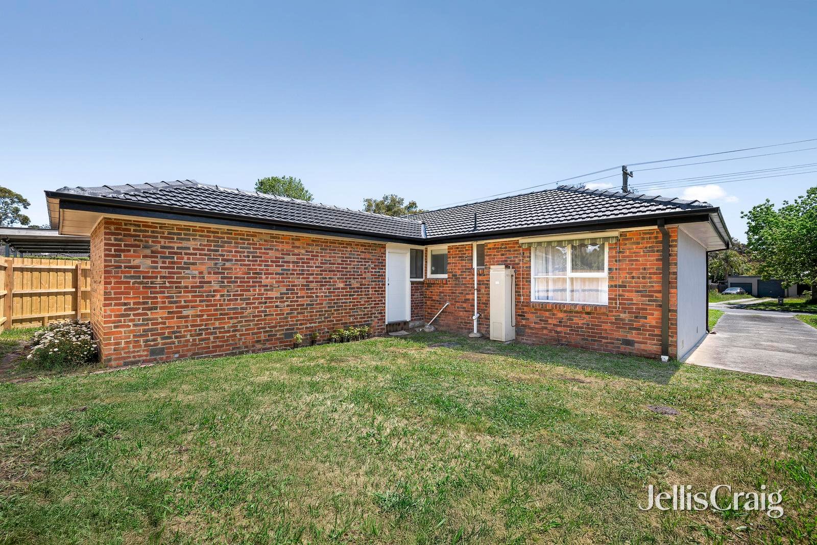 10 Blackburn Road, Mooroolbark image 11