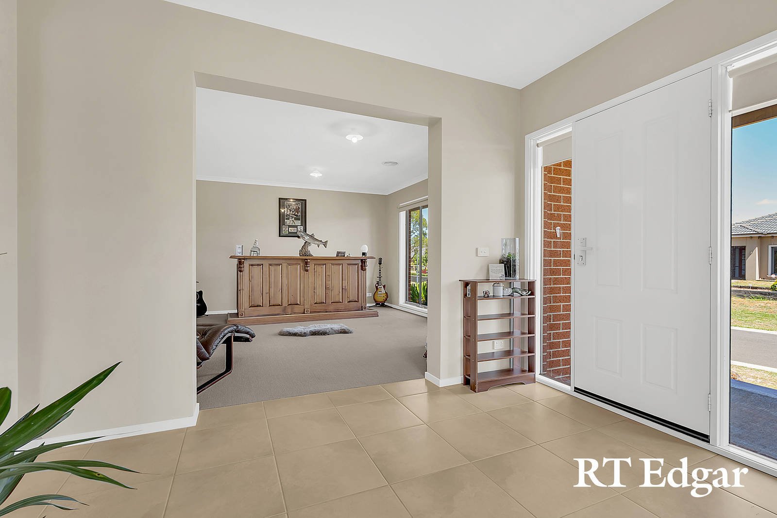 Property Gallery Thumbnail 8
