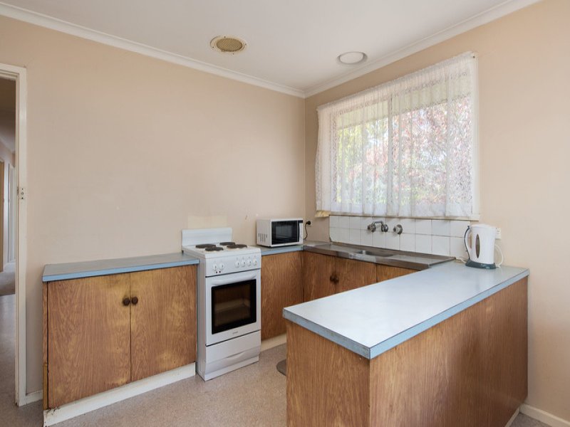 10 Bonnie View Road, Croydon North image 3