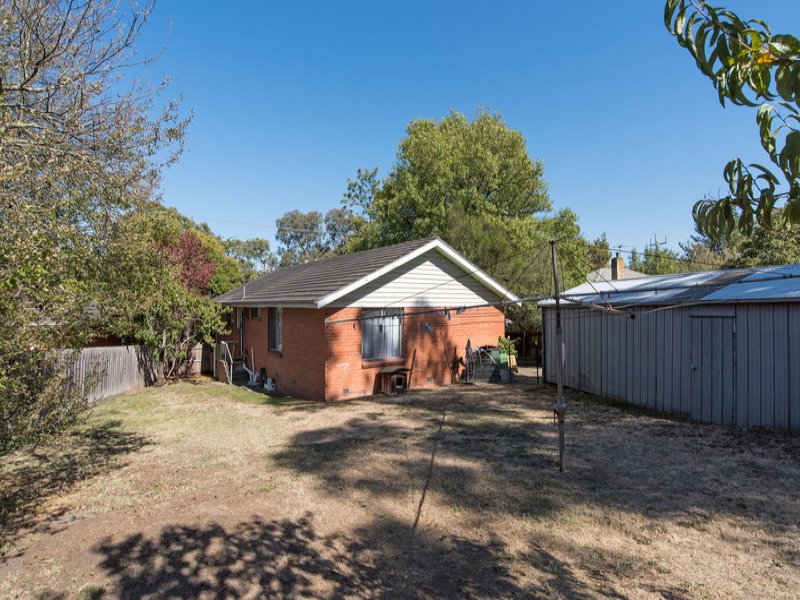 10 Bonnie View Road, Croydon North image 8