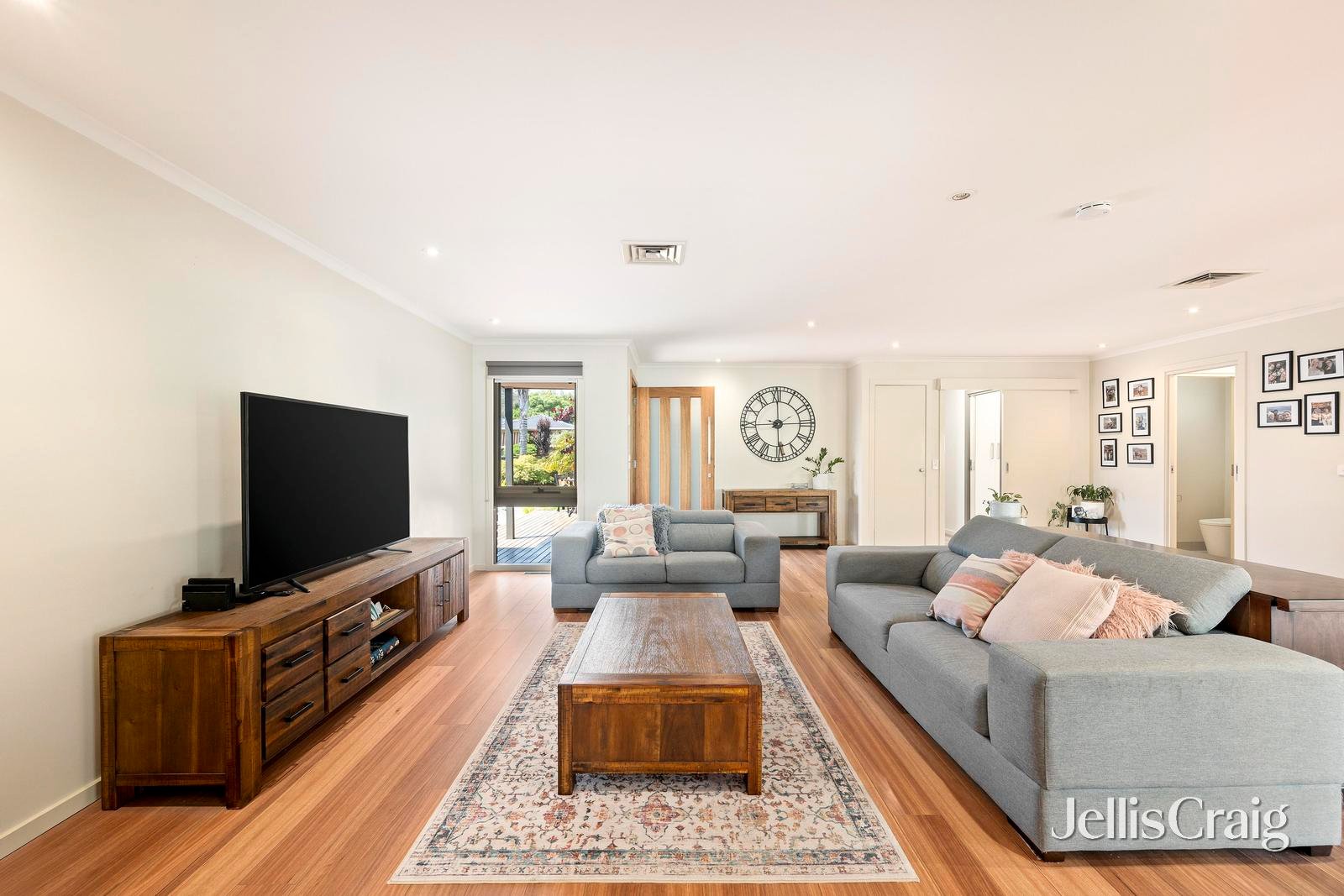10 Bounty Court, Lilydale image 2