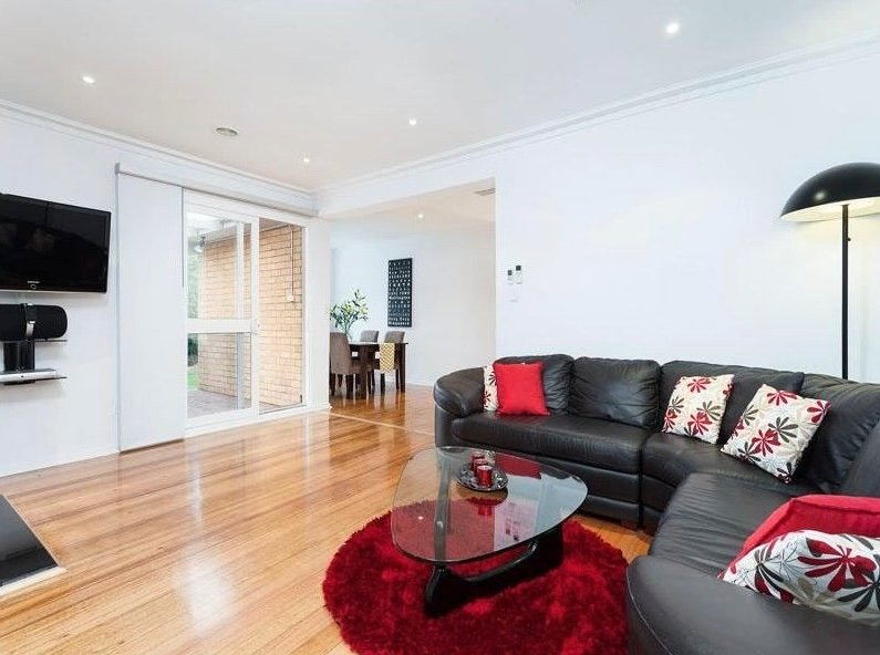 10 Bradstreet Road, Mount&nbsp;Waverley image 2