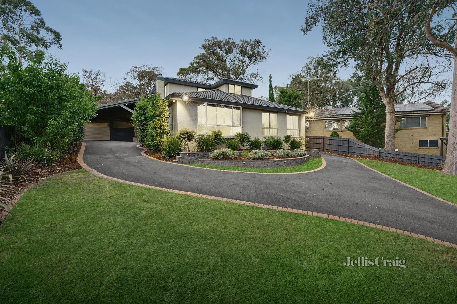 10 Brixton Avenue, Eltham North image 1