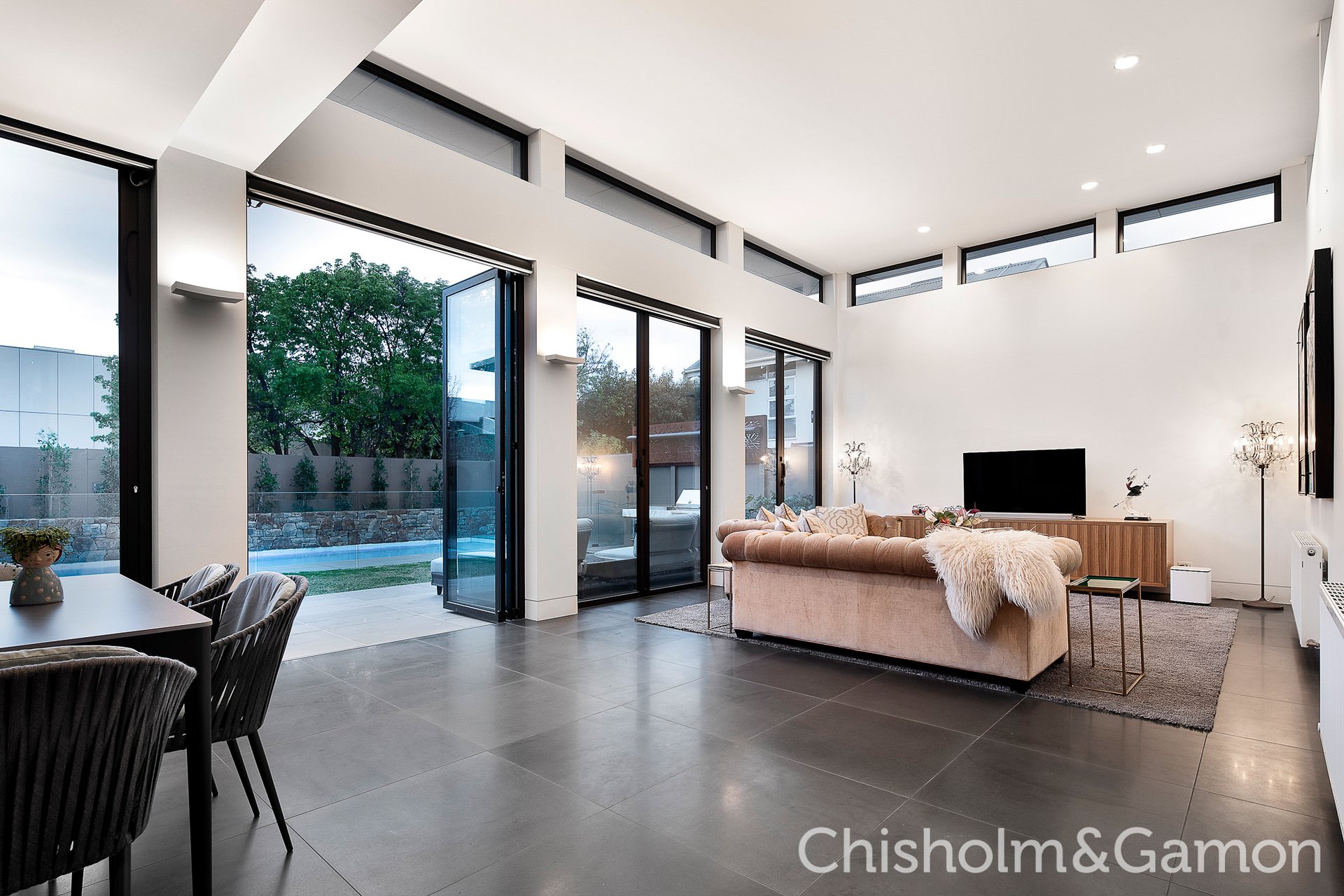 10 Byrne Avenue, Elwood image 9