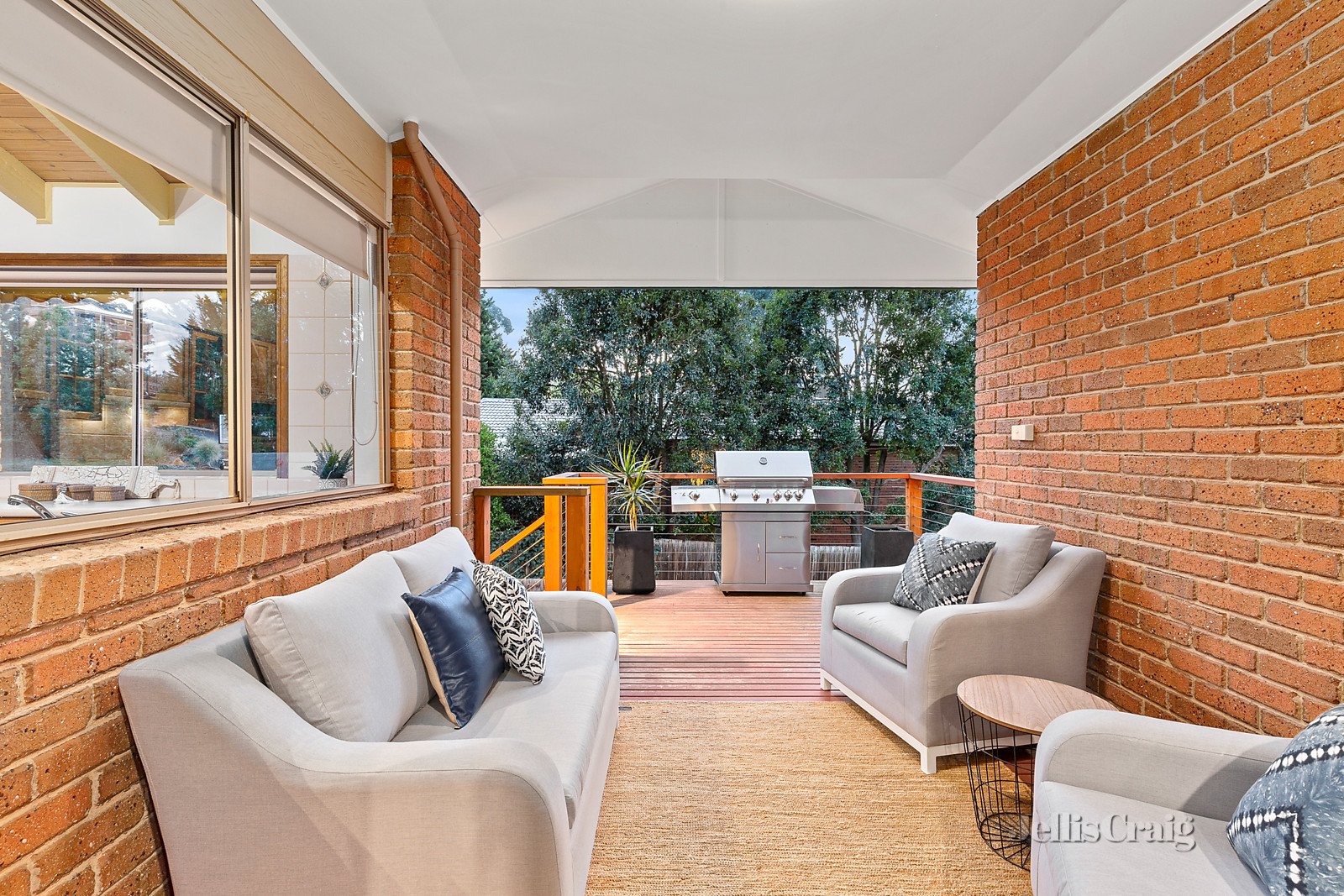 10 Cambrian Court, Eltham North image 9