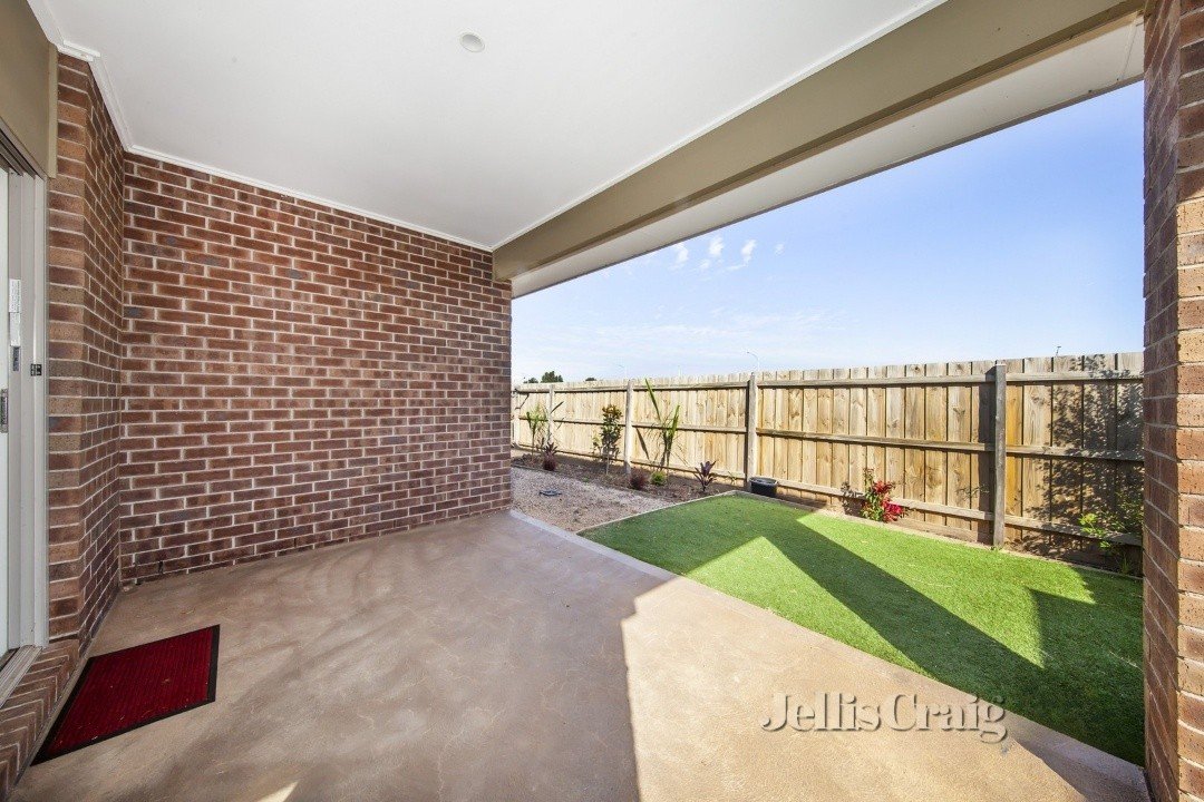 10 Canopy Way, Werribee image 6