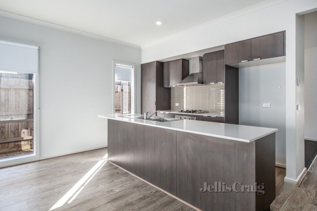 10 Canopy Way, Werribee image 4