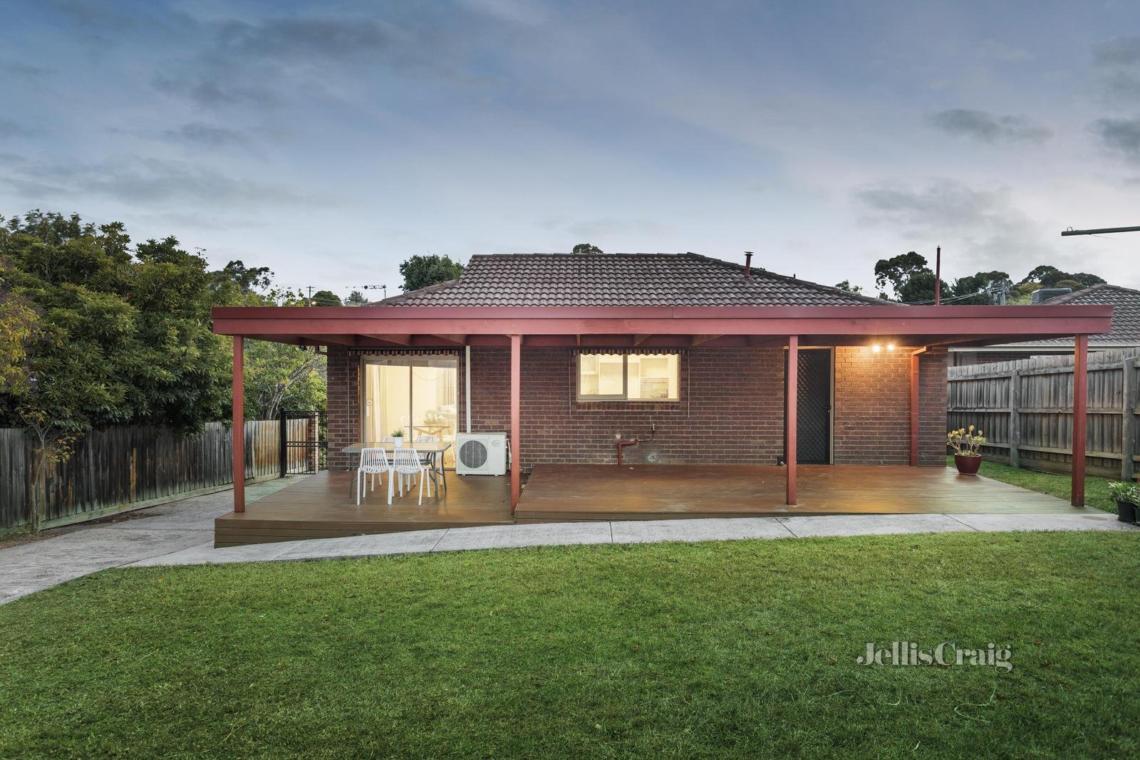 10 Carinya Road, Greensborough image 14