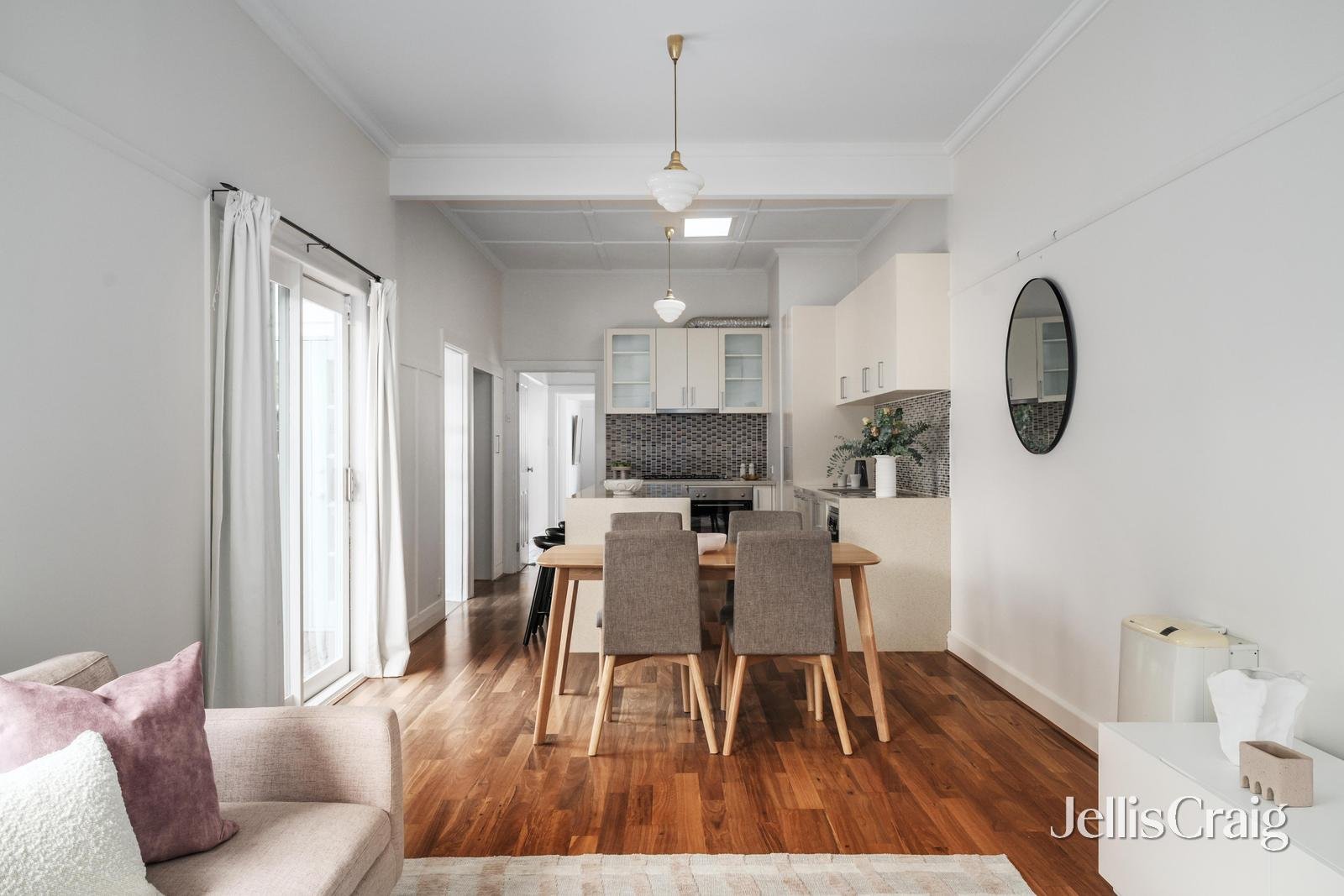 10 Carlton Street, Mckinnon image 5