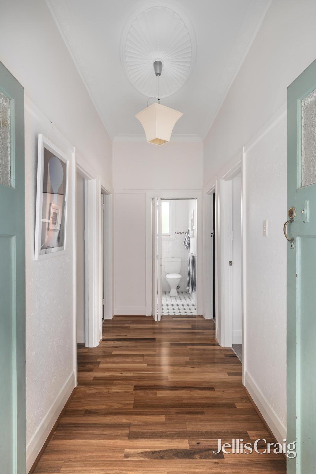 10 Carlton Street, Mckinnon image 11