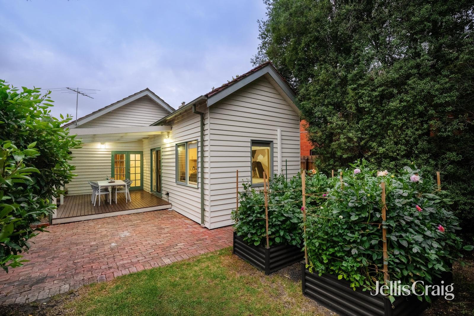 10 Carlton Street, Mckinnon image 13
