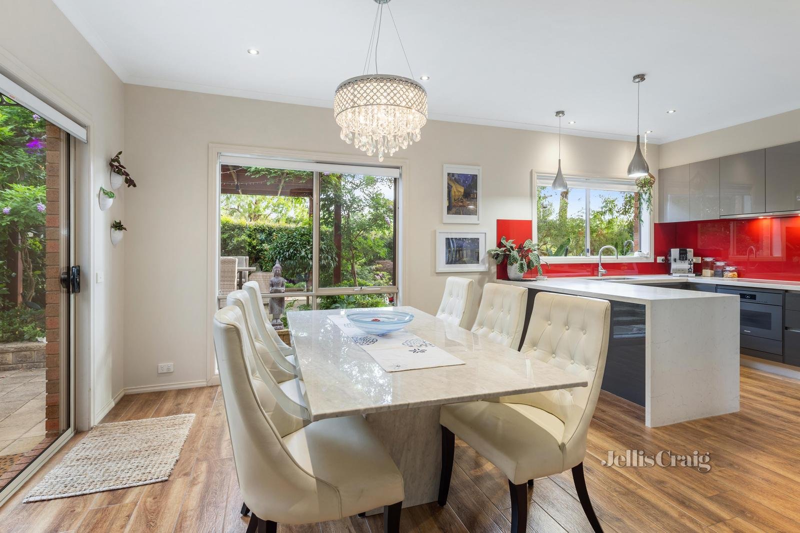 10 Cascades View, Yallambie image 3