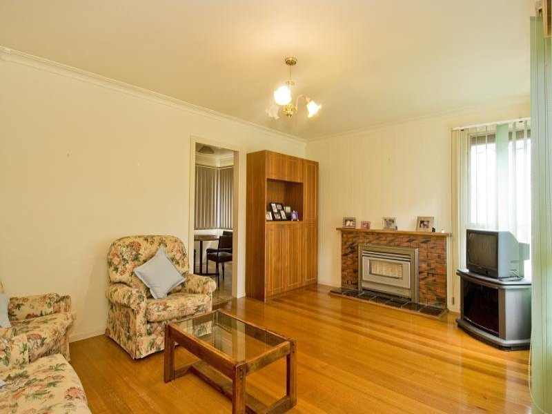 10 Charles Street, Belmont image 2