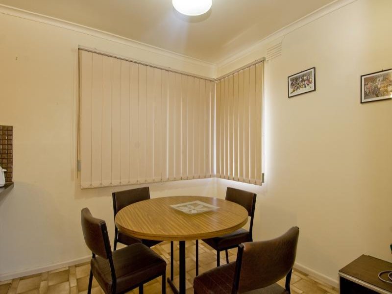 10 Charles Street, Belmont image 4