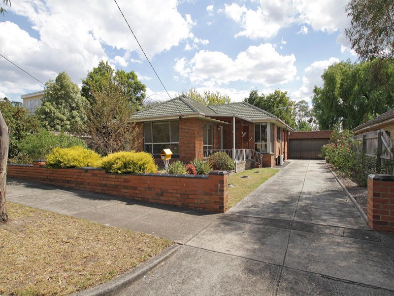 10 Charlotte Road, Blackburn South image 1