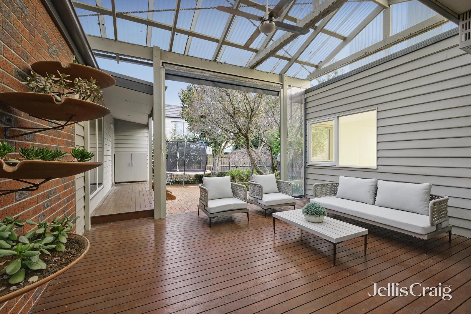 10 Charlton Street, Mount Waverley image 11