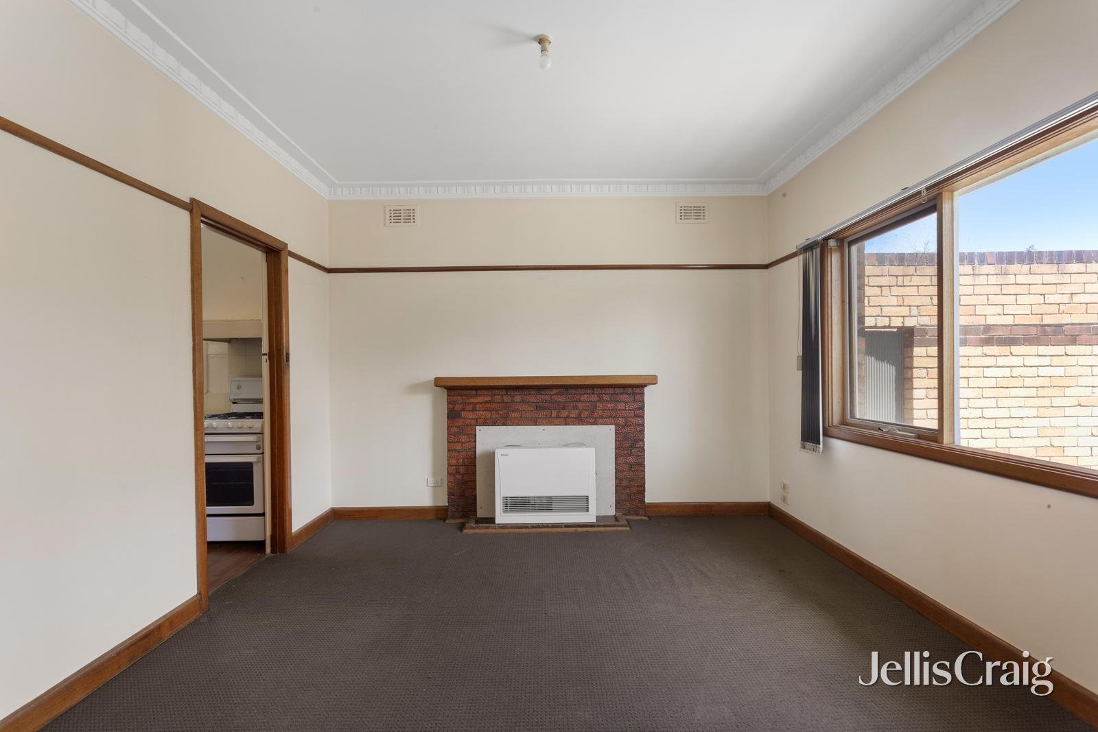 10 Chauvel Street, Bentleigh East image 3