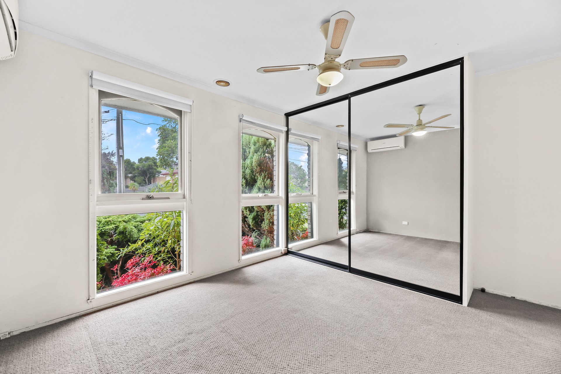 10 Chivalry Avenue, Glen Waverley image 6