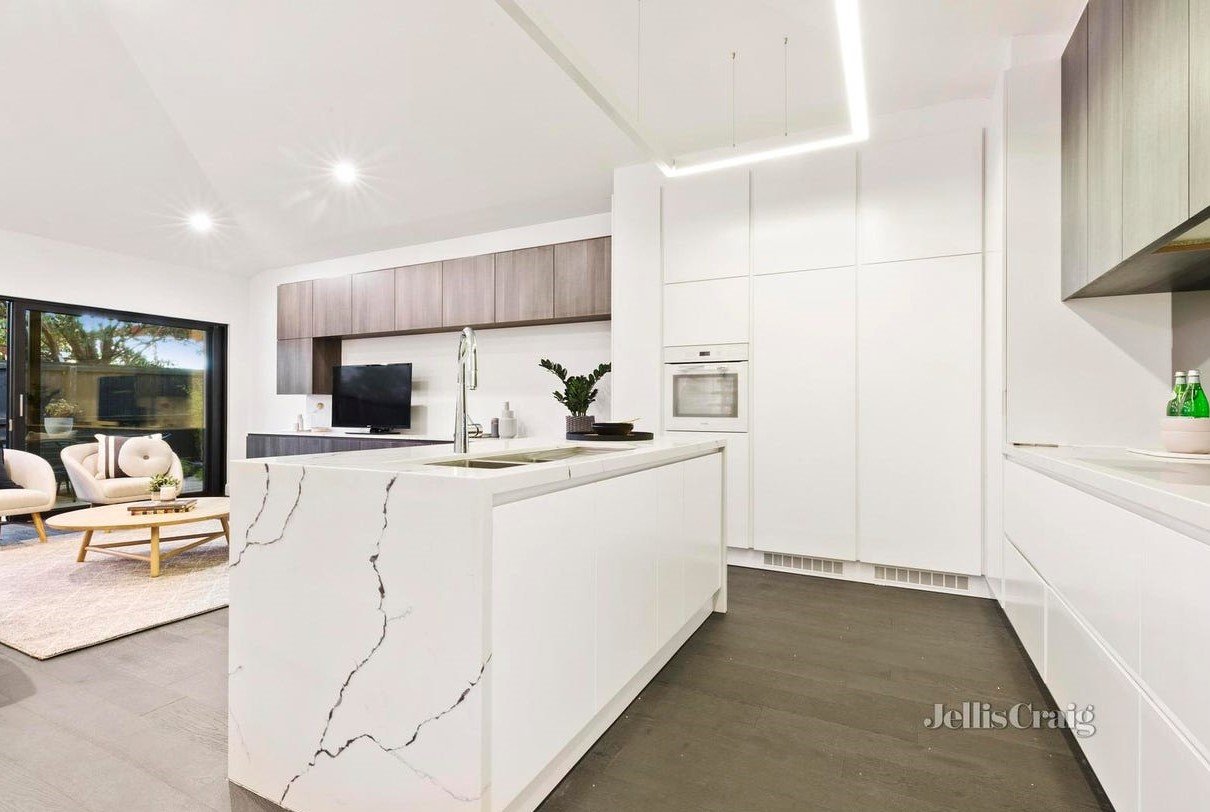 10 Claire Street, Mckinnon image 4