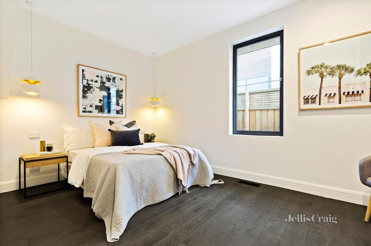 10 Claire Street, Mckinnon image 9