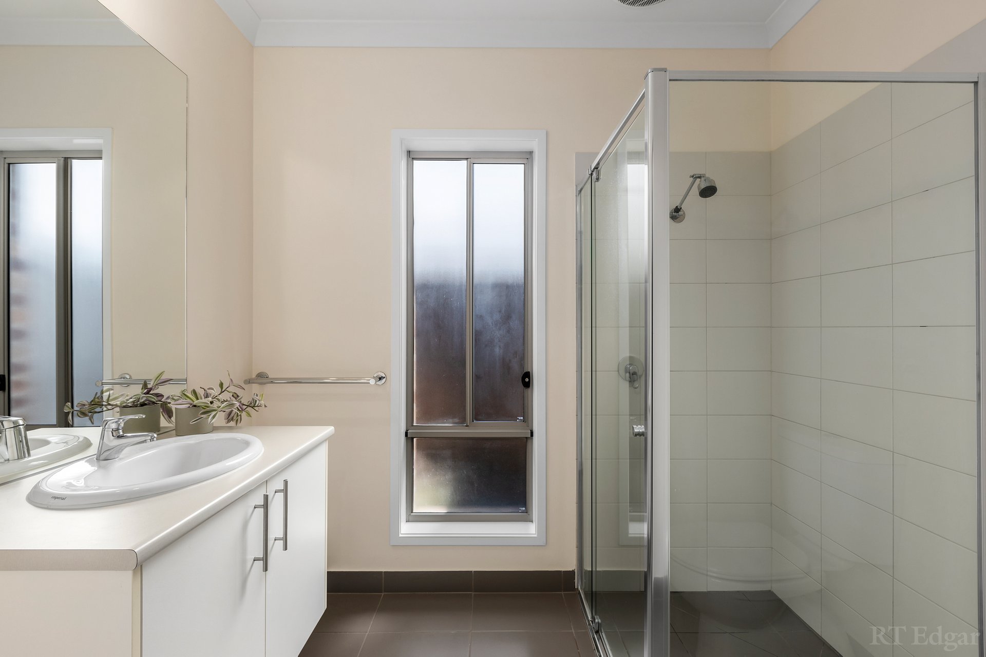 Property Gallery Thumbnail 9