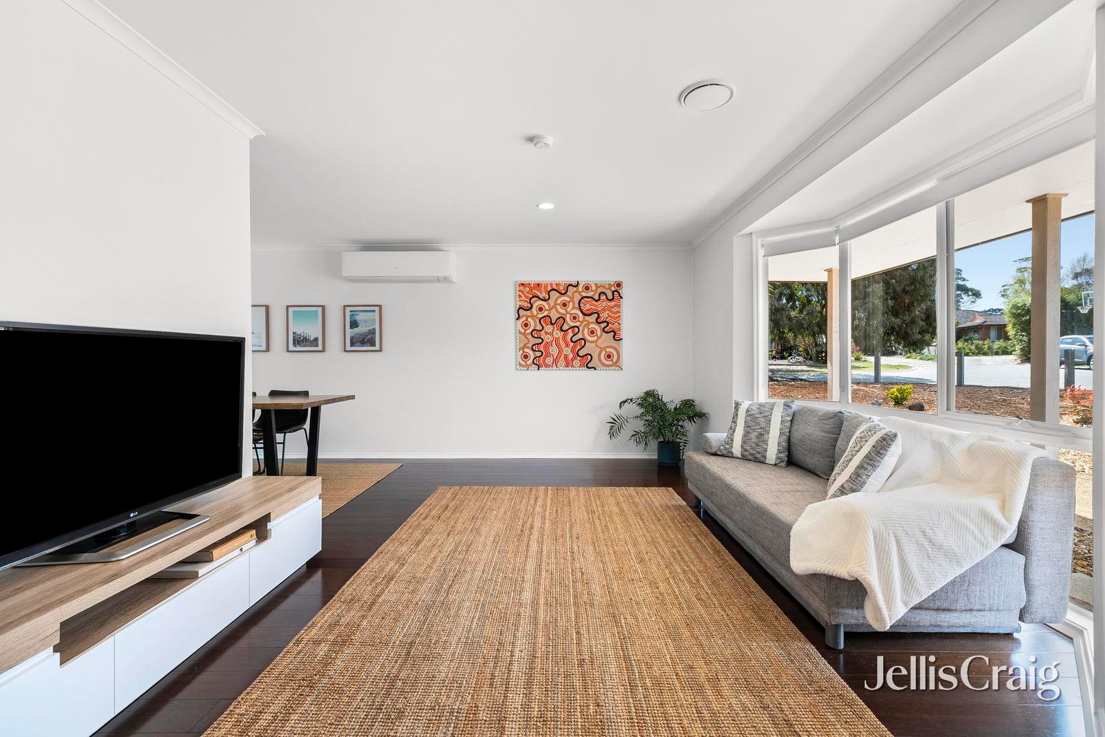 10 Coimadai Court, Mornington image 2