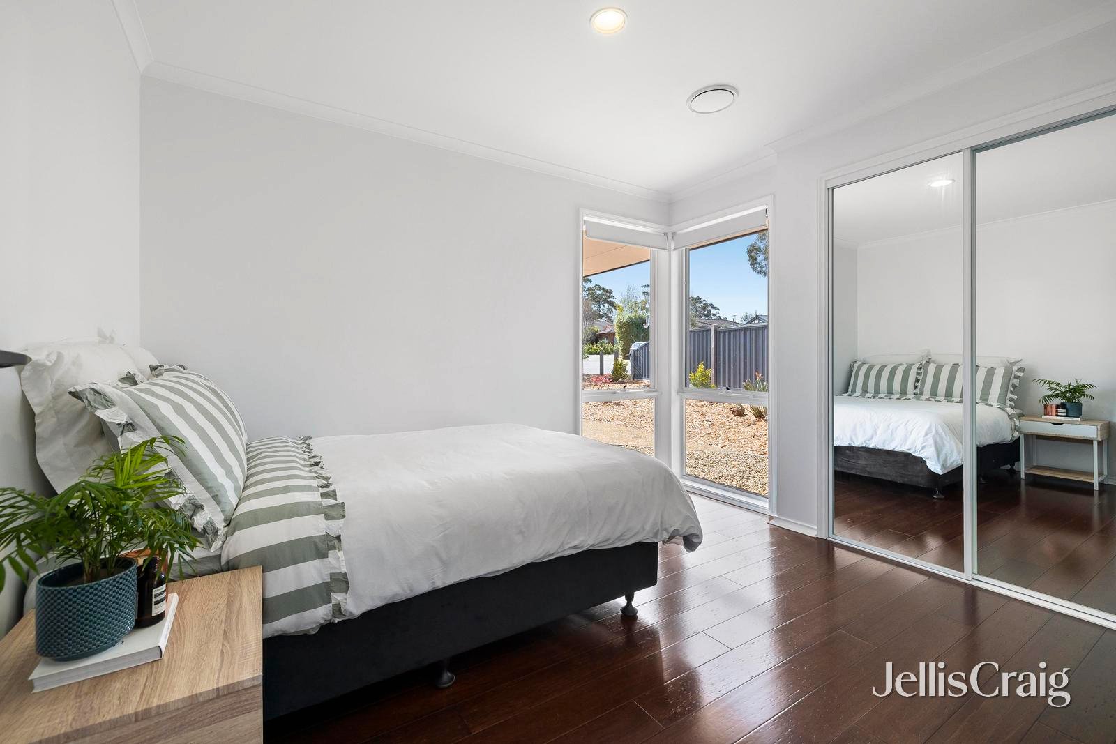 10 Coimadai Court, Mornington image 6