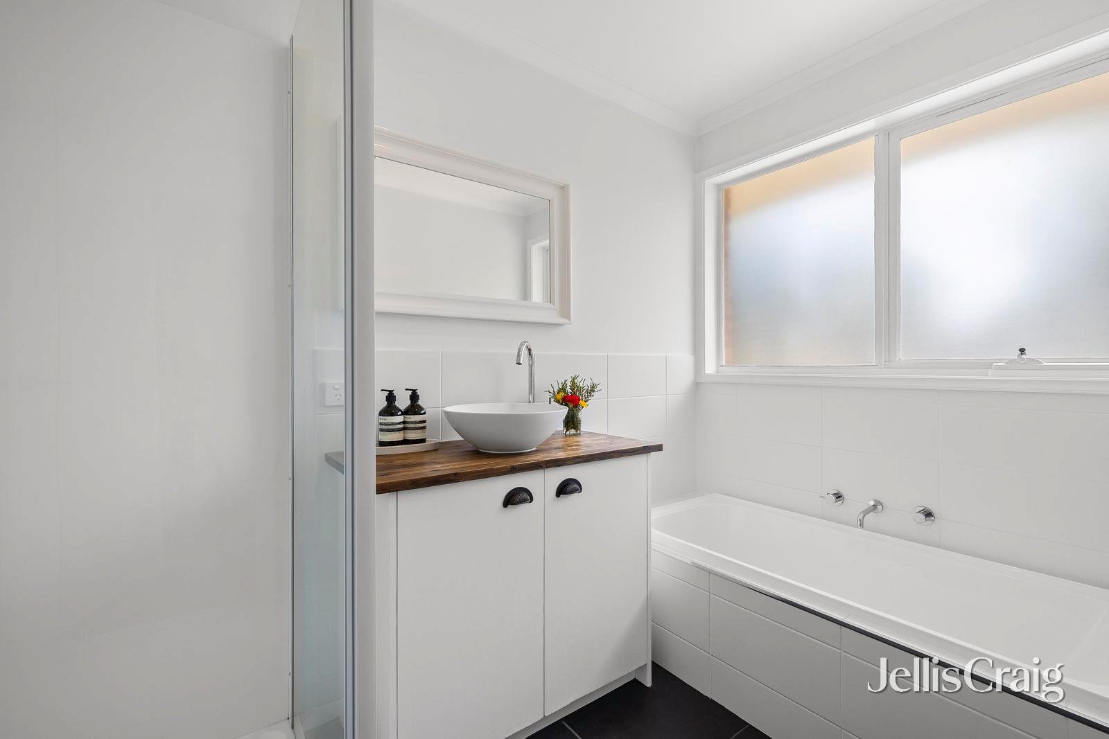 10 Coimadai Court, Mornington image 9