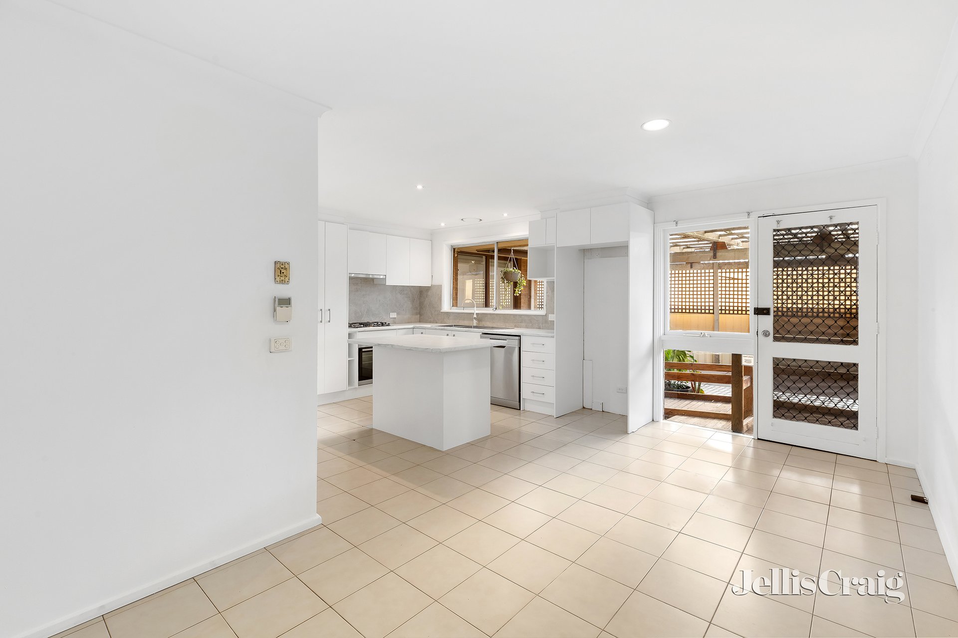 10 Cranley Place, Thomastown image 5