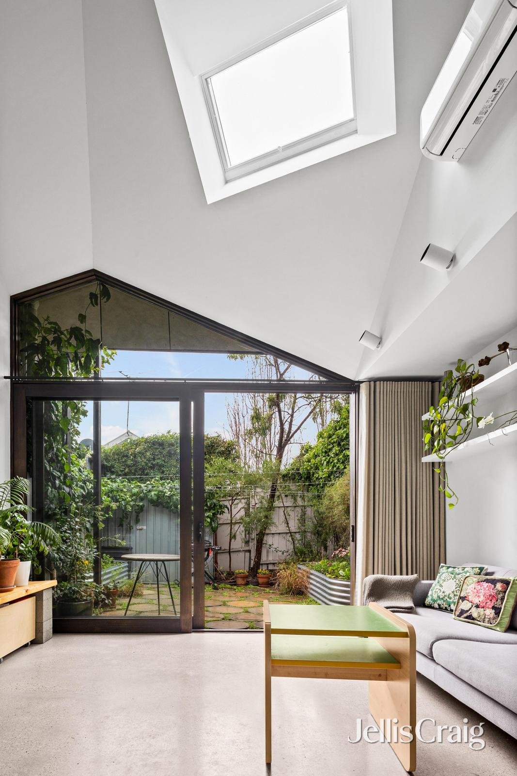 10 Crawford Street, Newport image 15