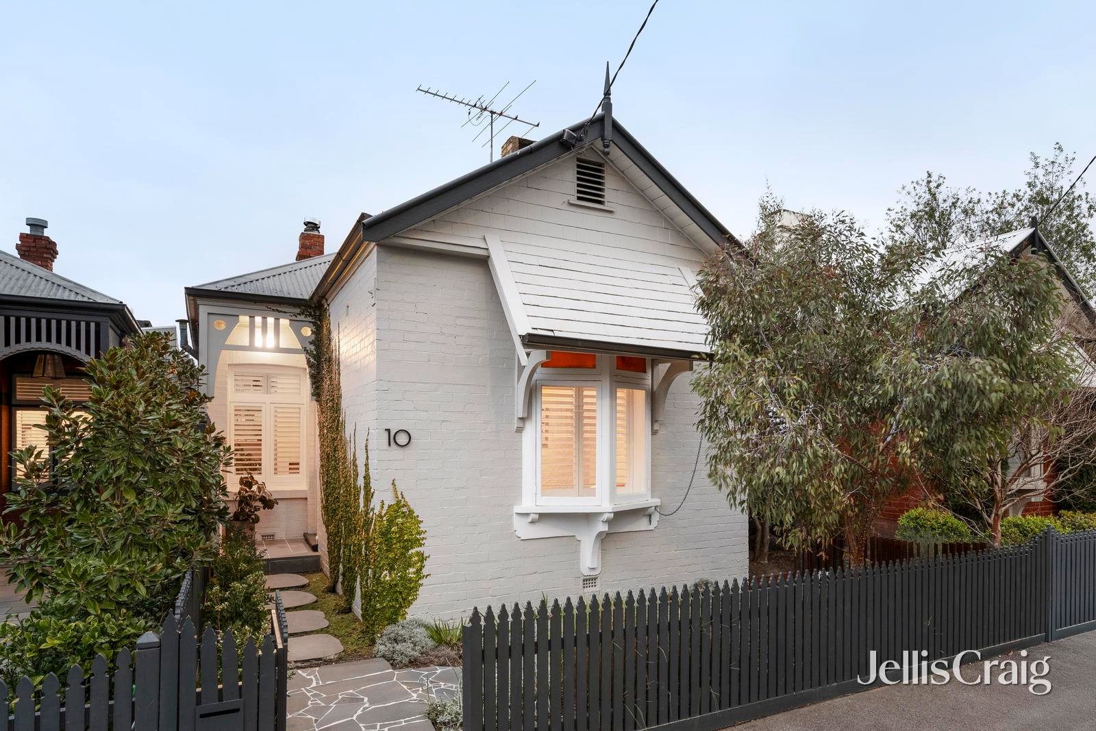 10 Crimea Street, Richmond image 1