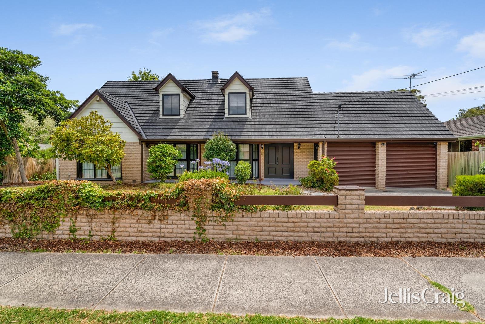 10 Crimson Avenue, Blackburn&nbsp;South image 1