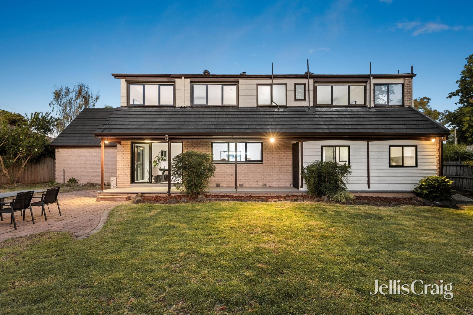 10 Crimson Avenue, Blackburn&nbsp;South image 11