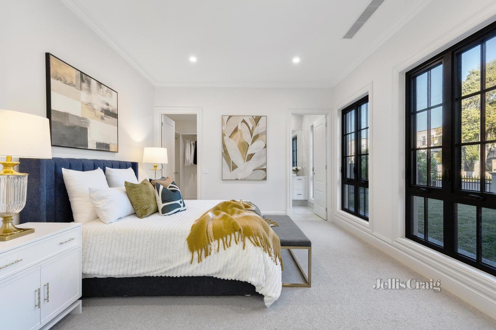 10 Crown Street, Glen Waverley image 12