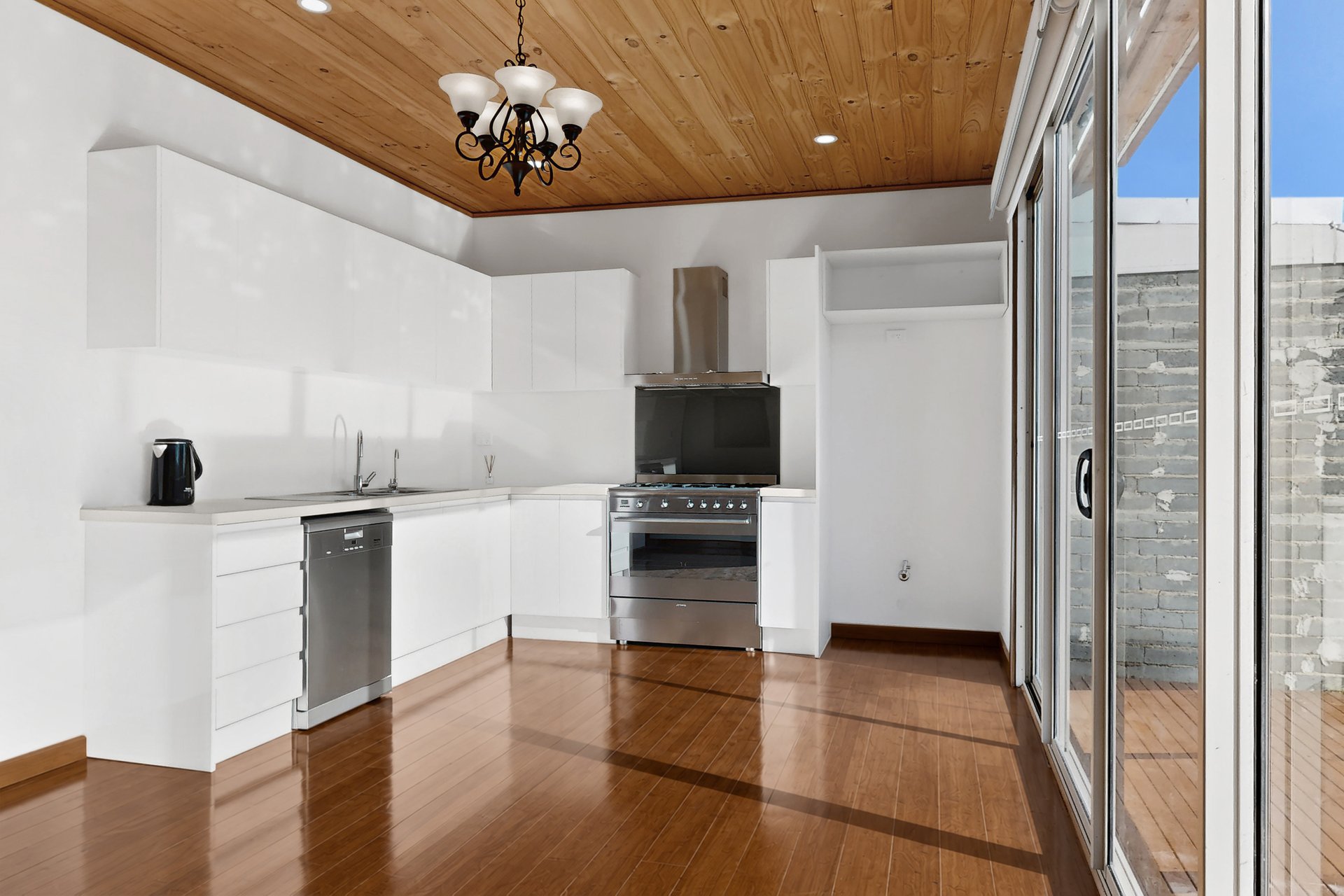 10 Curtin Avenue, Brunswick&nbsp;West image 3