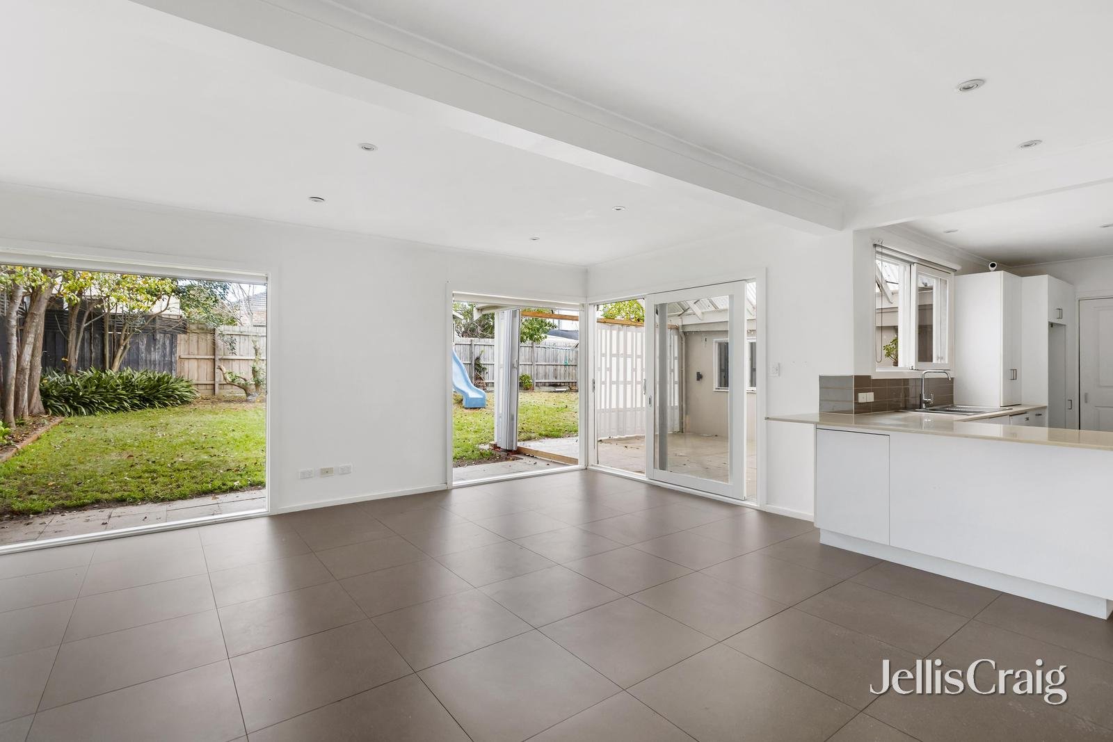 10 Cushing Avenue, Bentleigh image 2