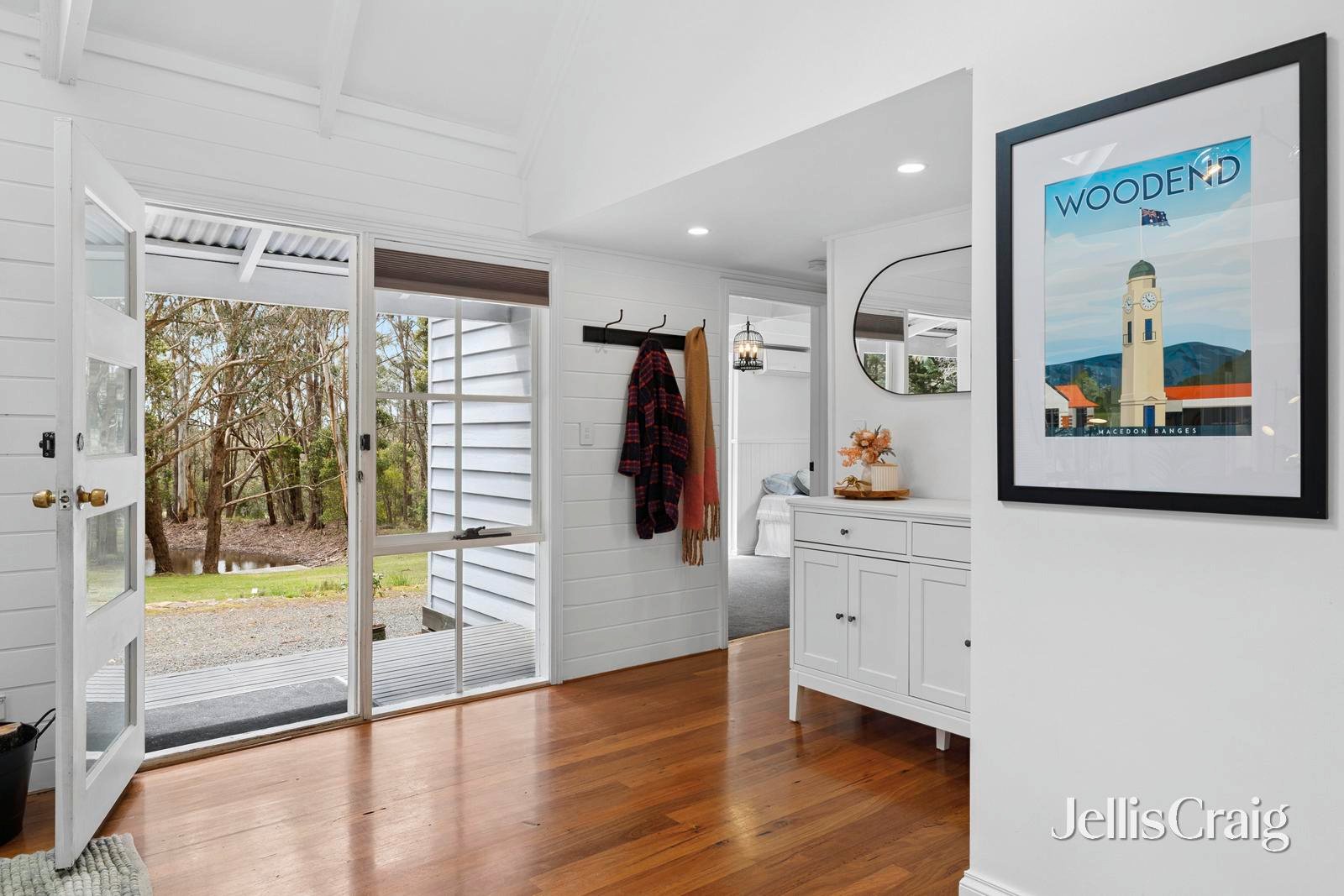 10 Dafter Road, Woodend image 11