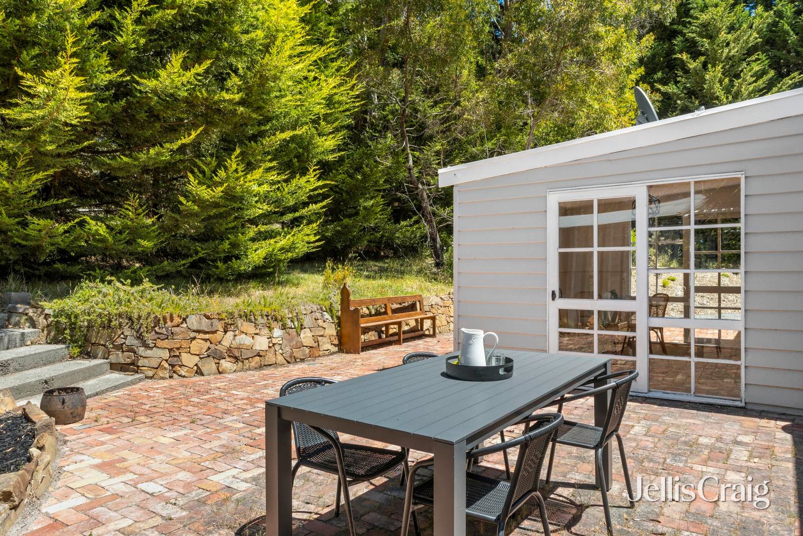 10 Dafter Road, Woodend image 15