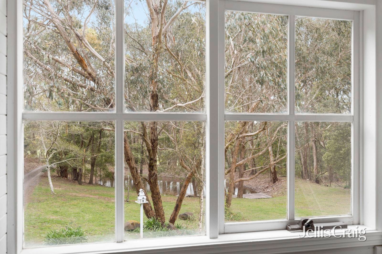 10 Dafter Road, Woodend image 23