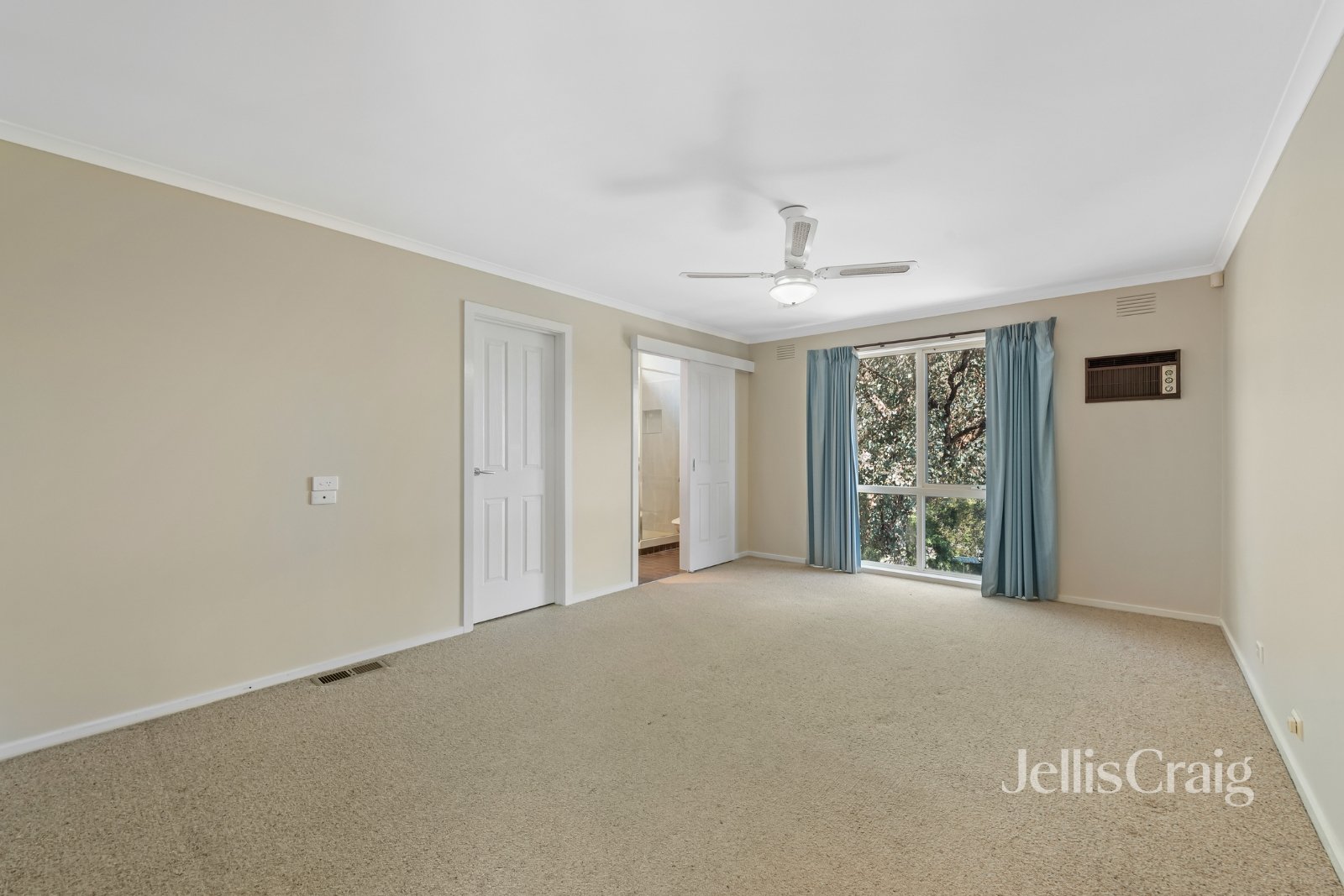 10 Dandallo Drive, Eltham image 5