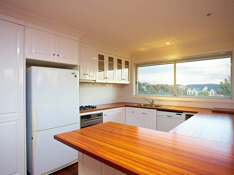 10 Delamere Drive, Chirnside Park image 11