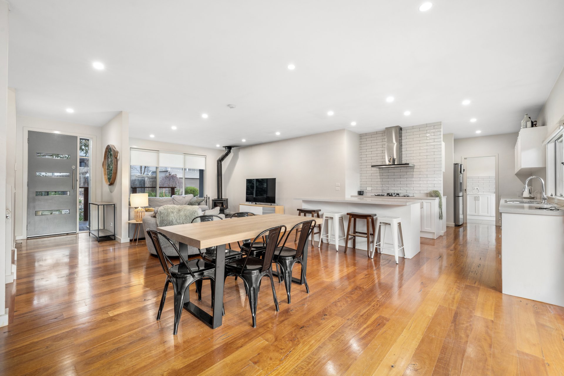 10 Dixon Place, Lilydale image 2