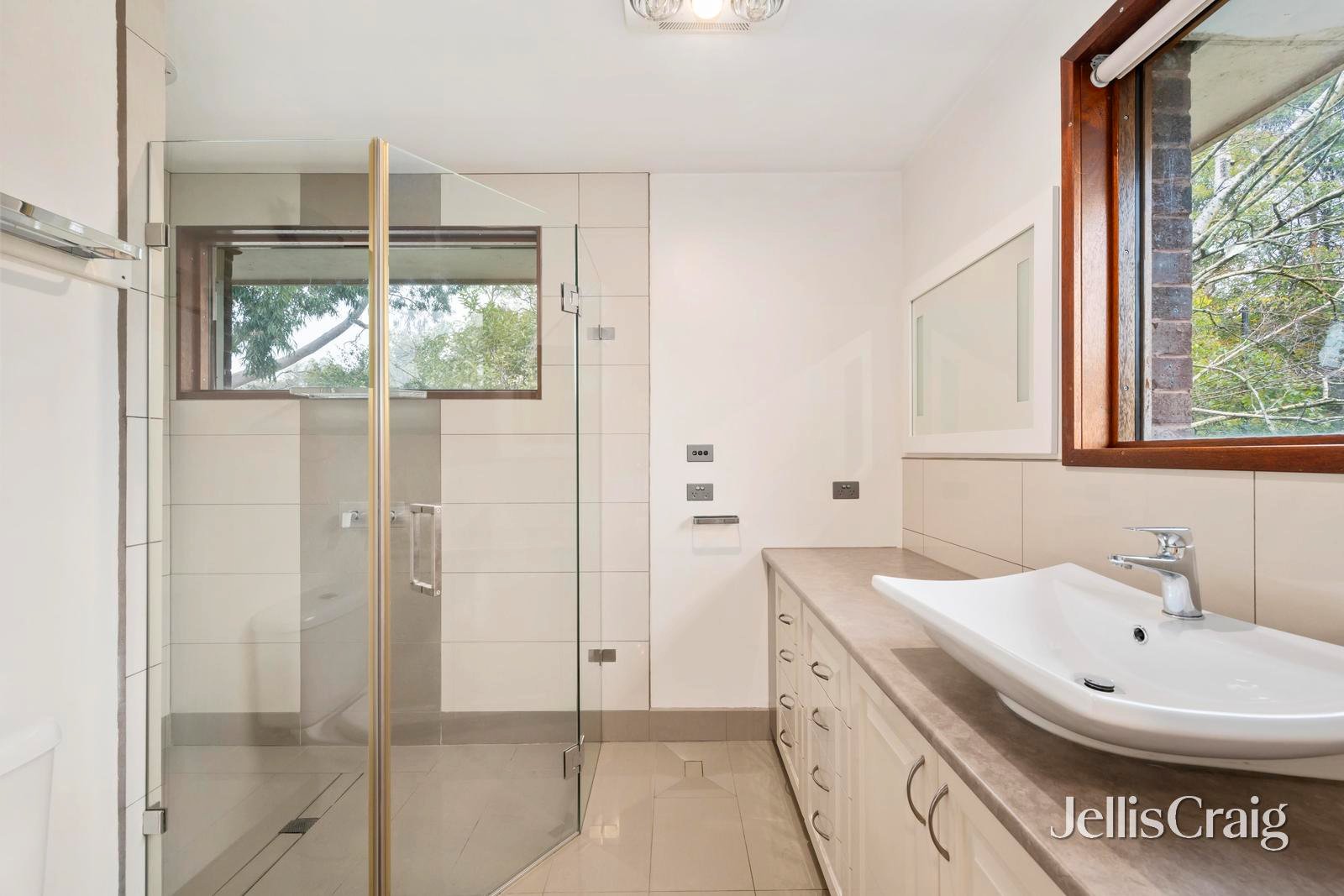 10 Doreen Court, Montrose image 13