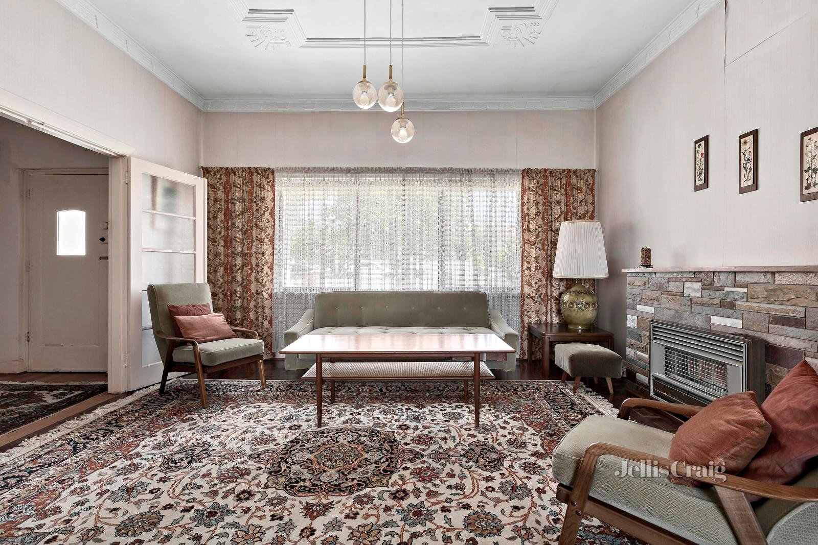 10 Downes Street, Strathmore image 3