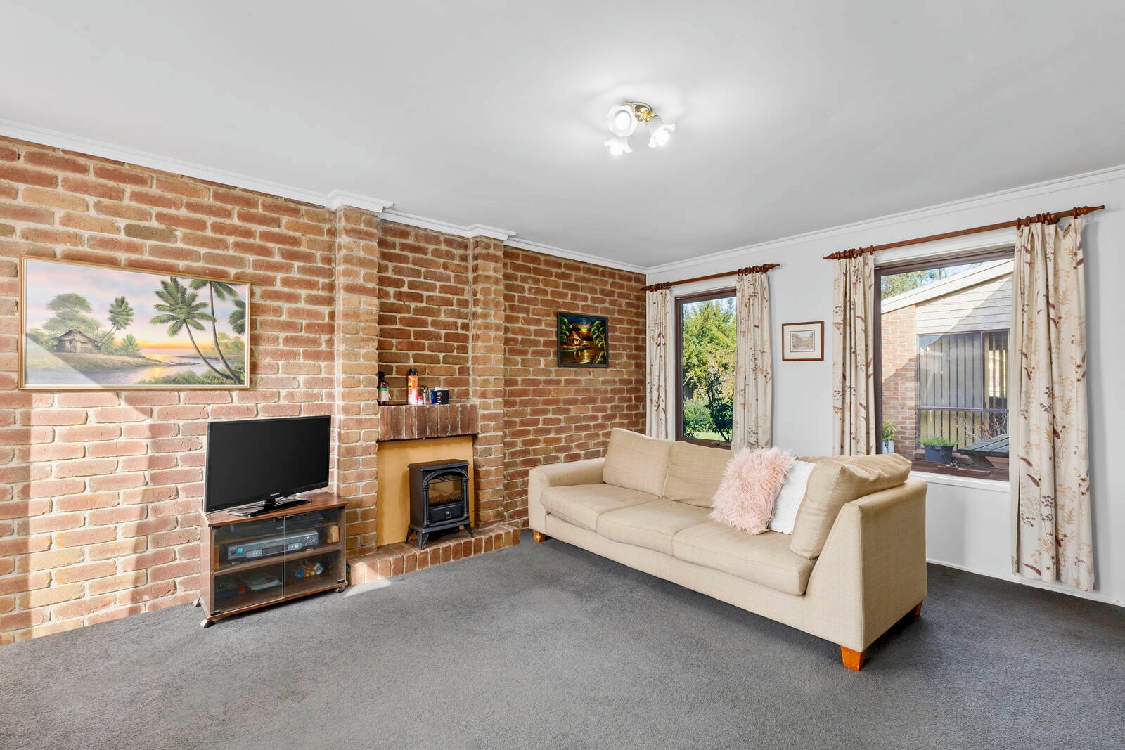 Property Gallery Thumbnail 4