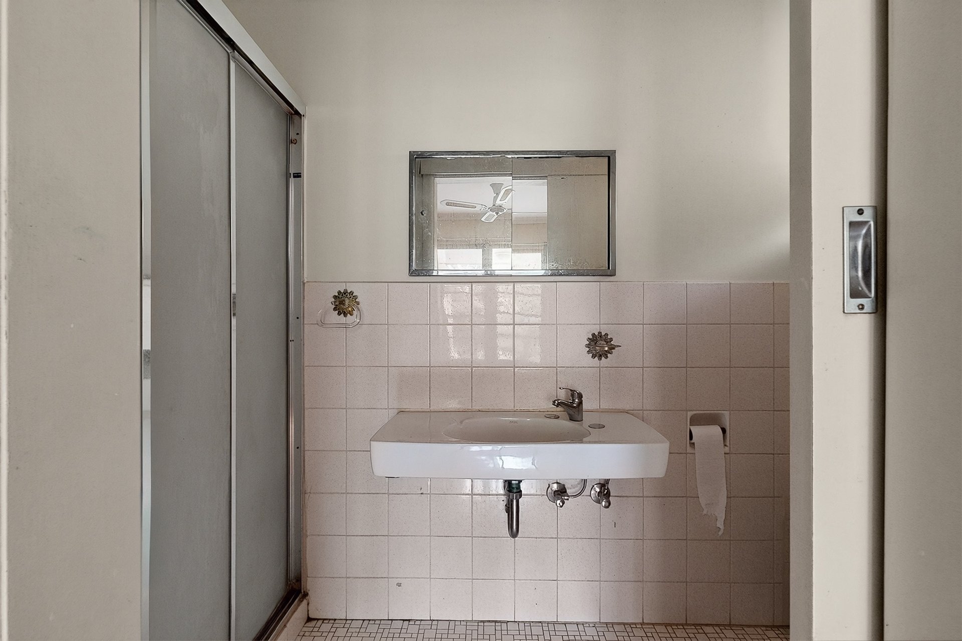 10 Dumblane Street, Balwyn North image 9